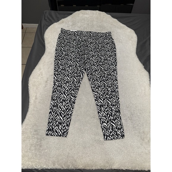 Terra & Sky Pants - Terra & Sky Nomadic Herringbone Black White High Rise Fitted Leggings 1X 16W 18W